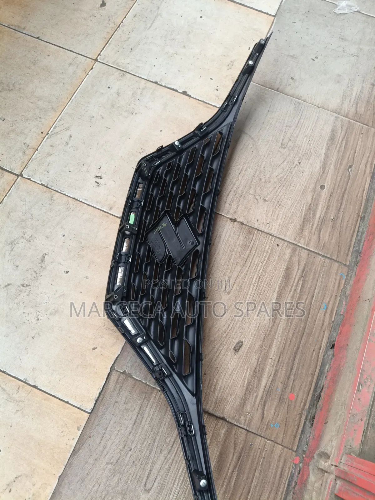 Grill Suzuki Baleno