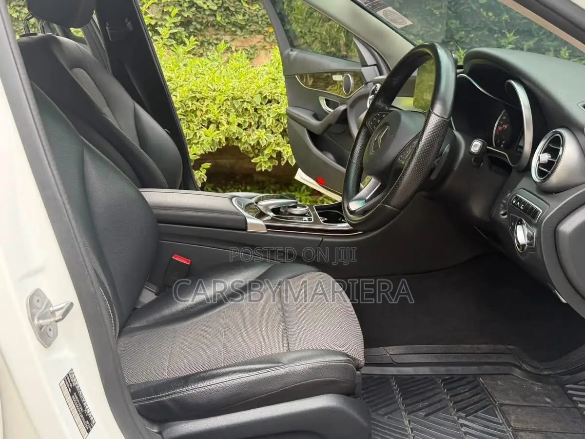 Mercedes-Benz C200 2016 White