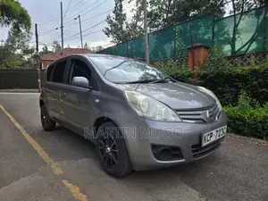 Nissan Note 1.6 Petrol 2011 Gray