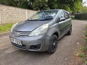 Nissan Note 1.6 Petrol 2011 Gray