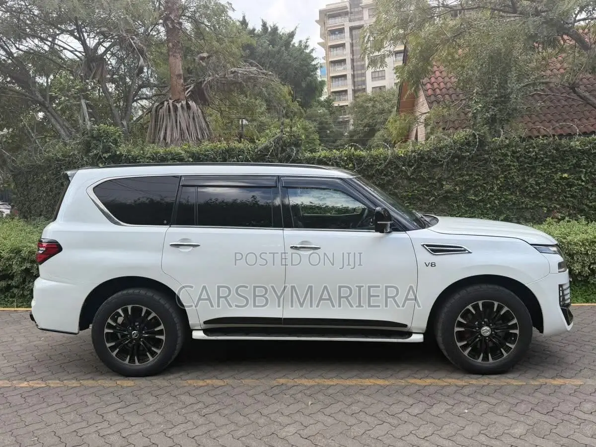 Nissan Patrol 2015 White