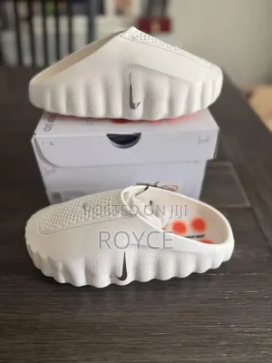 Nike Mind Slides