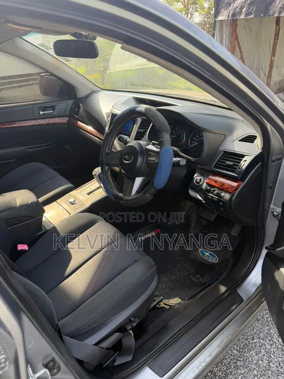 Subaru Legacy 2010 Silver