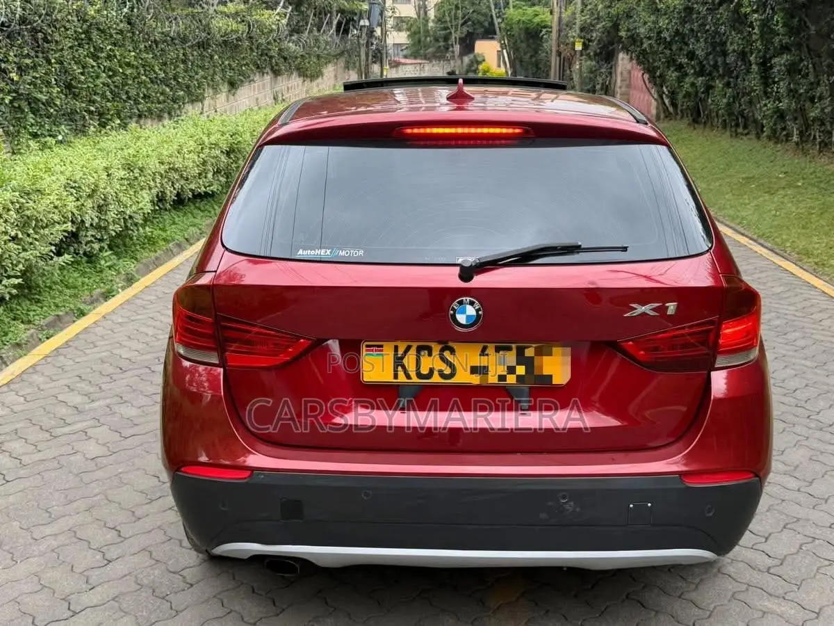 BMW X1 2011 Red