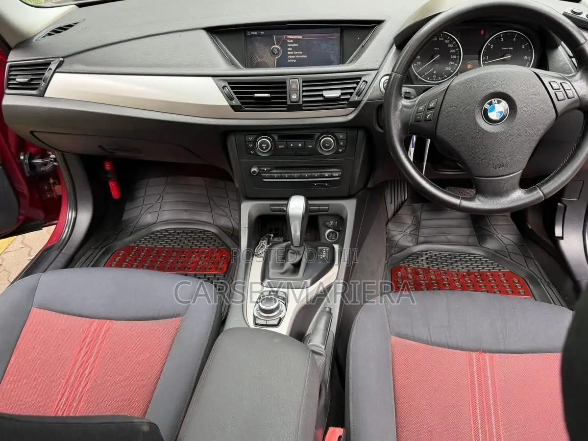 BMW X1 2011 Red
