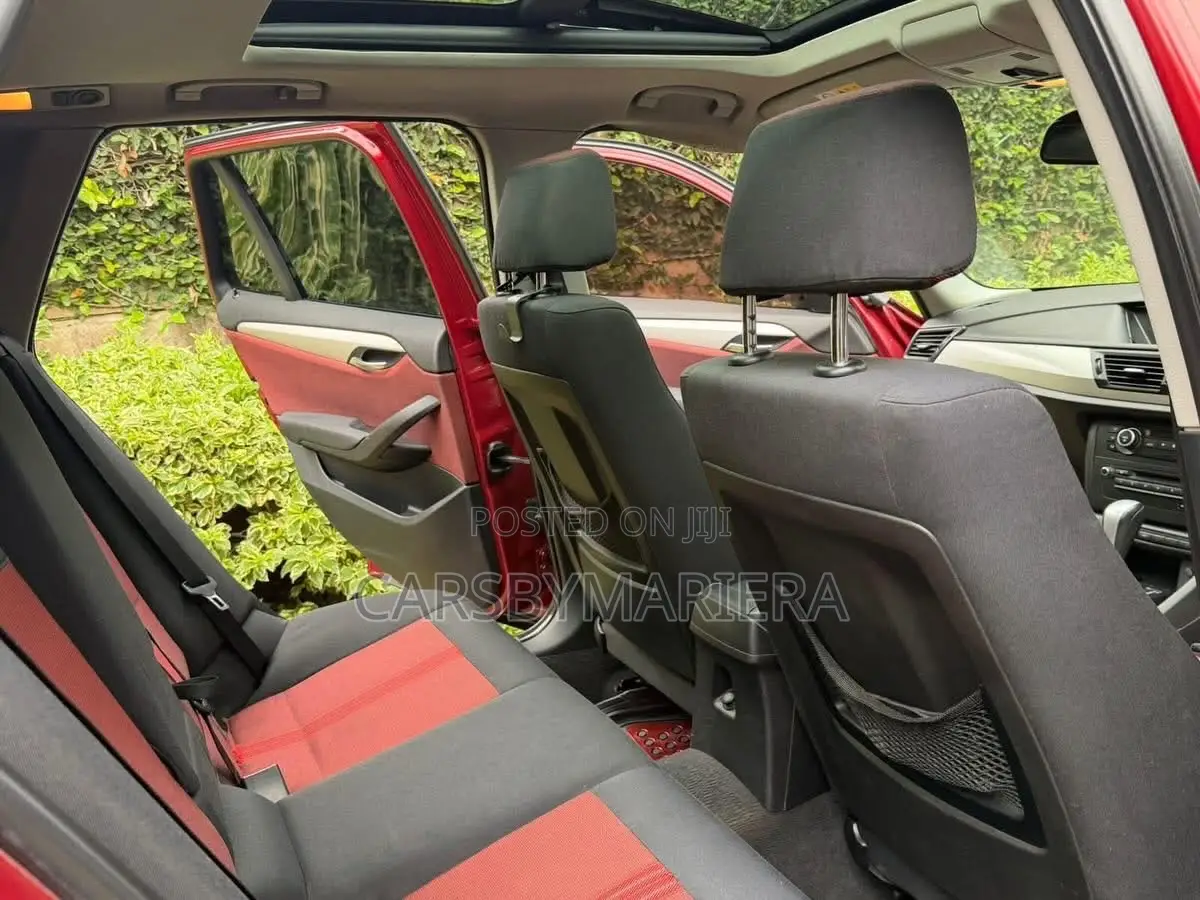 BMW X1 2011 Red