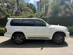 Toyota Land Cruiser Cygnus 4.7 2005 White