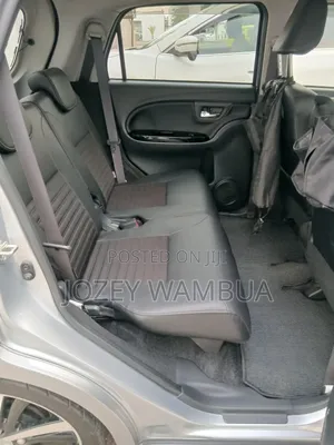 Daihatsu Cast 2020 Silver