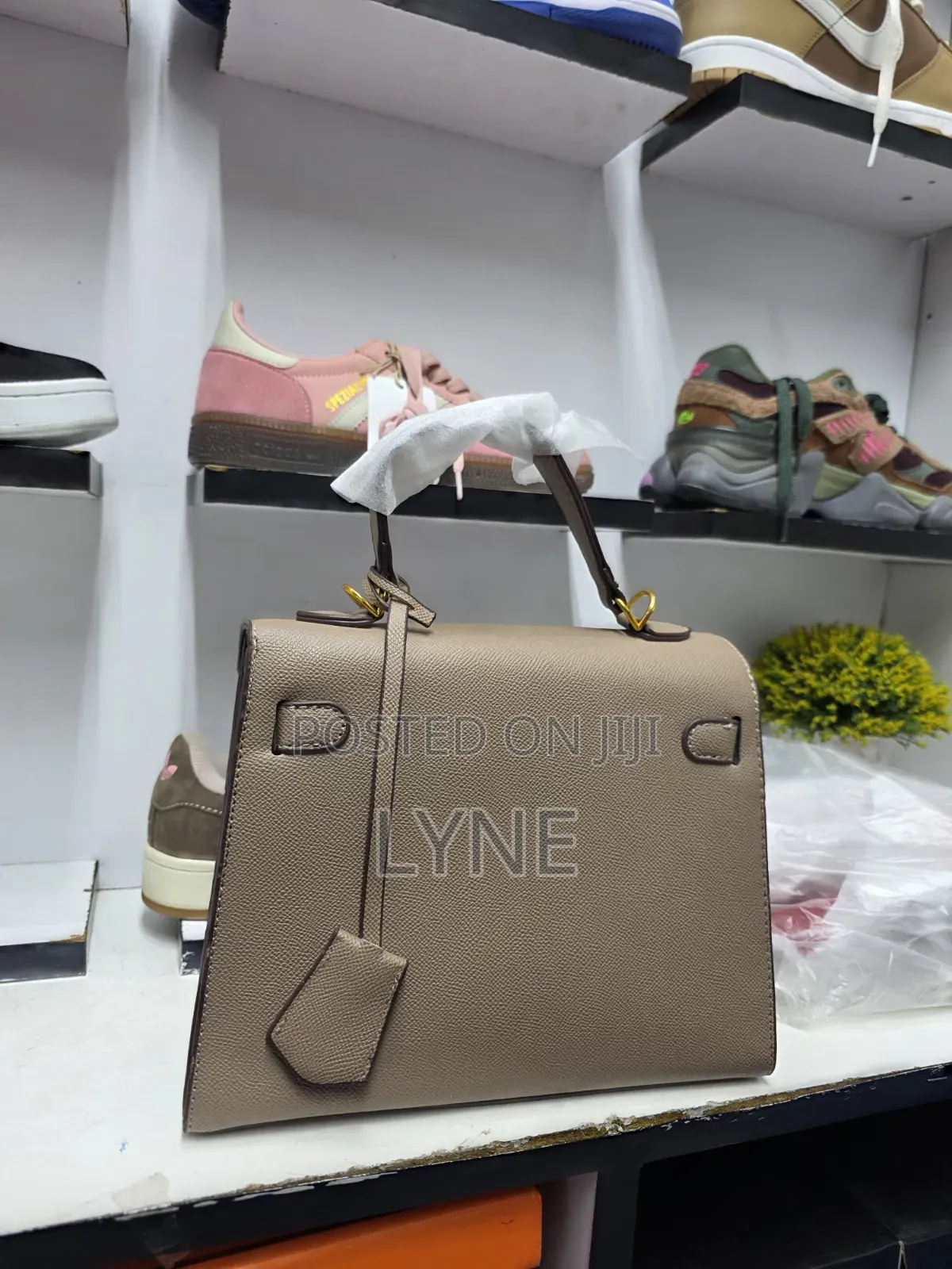 High End Quality Birkin Hermes Like Handbags. Elegant, Chic Look
