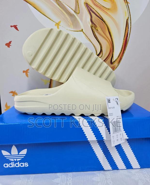 Adidas Yeezy Slide Cream - thumbnail 2