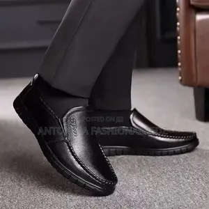 Men Casual/ Official Shoes 40-44