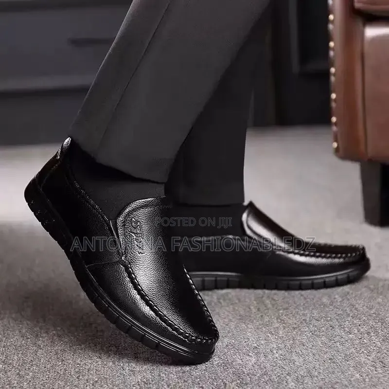 Men Casual/ Official Shoes 40-44