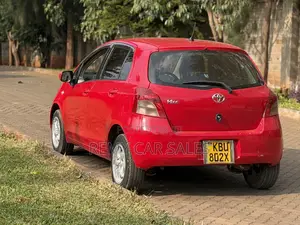Toyota Vitz 2006 Red