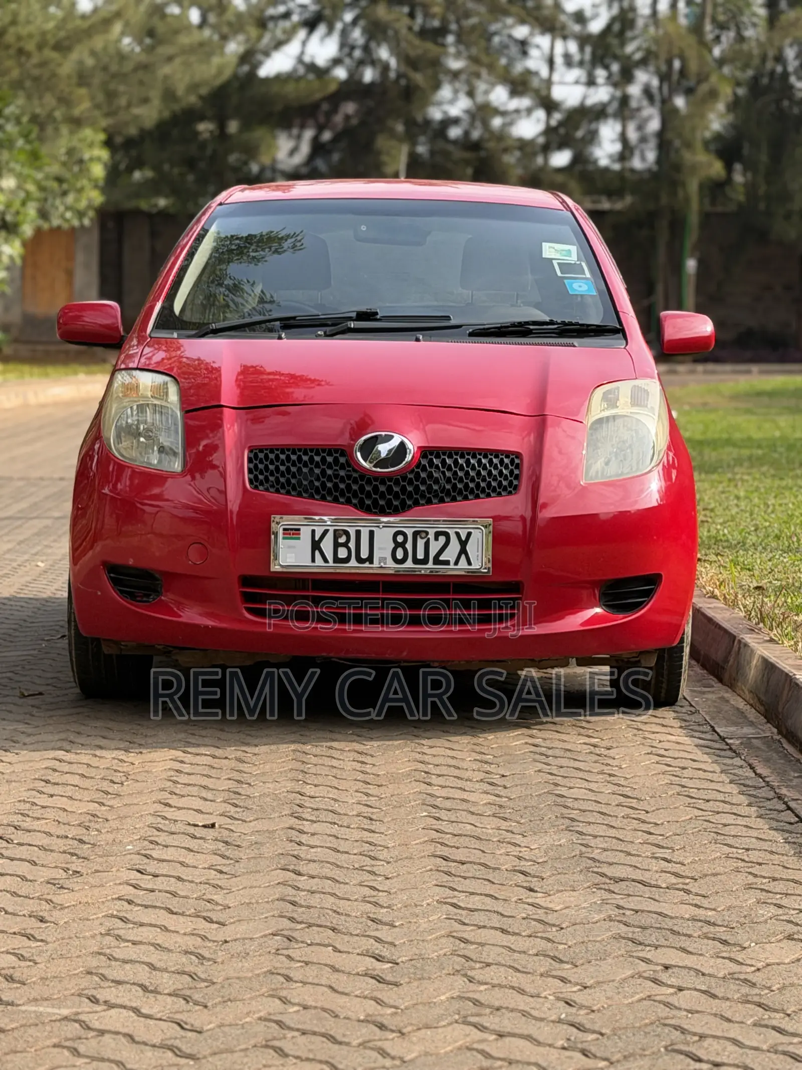 Toyota Vitz 2006 Red