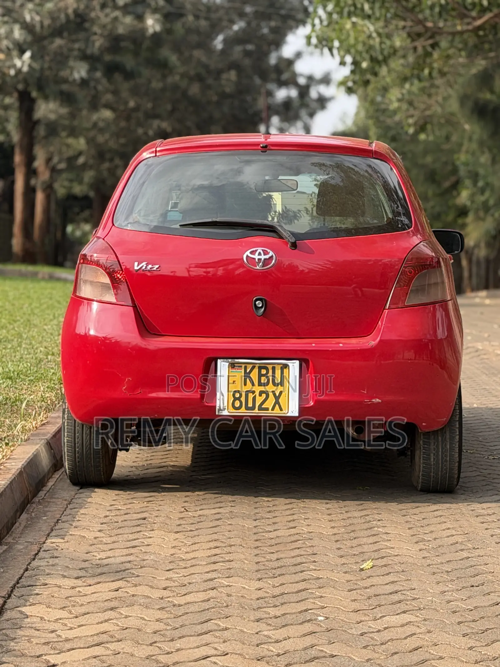 Toyota Vitz 2006 Red