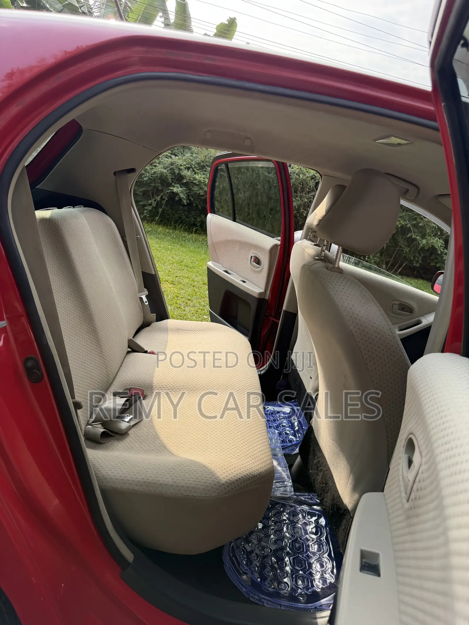 Toyota Vitz 2006 Red