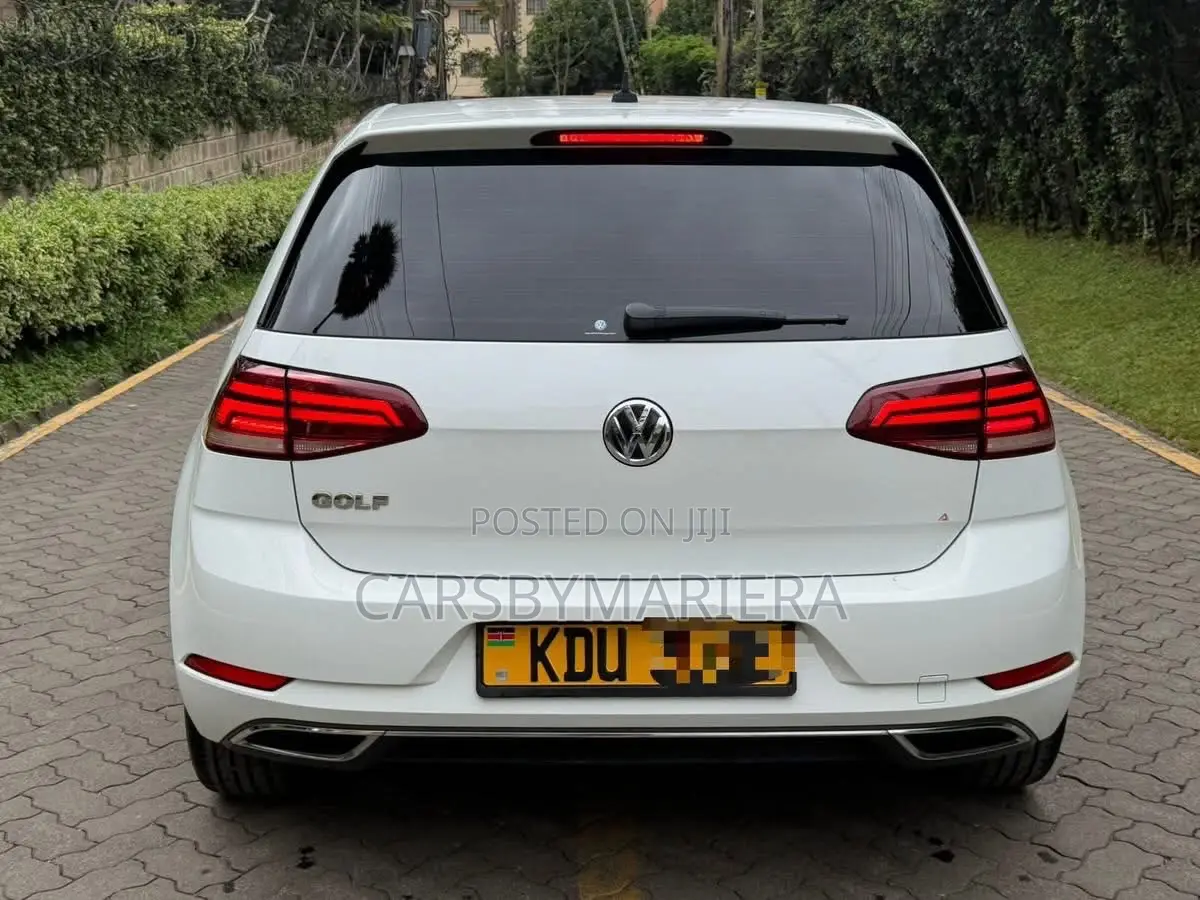 Volkswagen Golf 2018 White