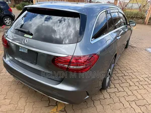 Mercedes-Benz C180 2019 Gray