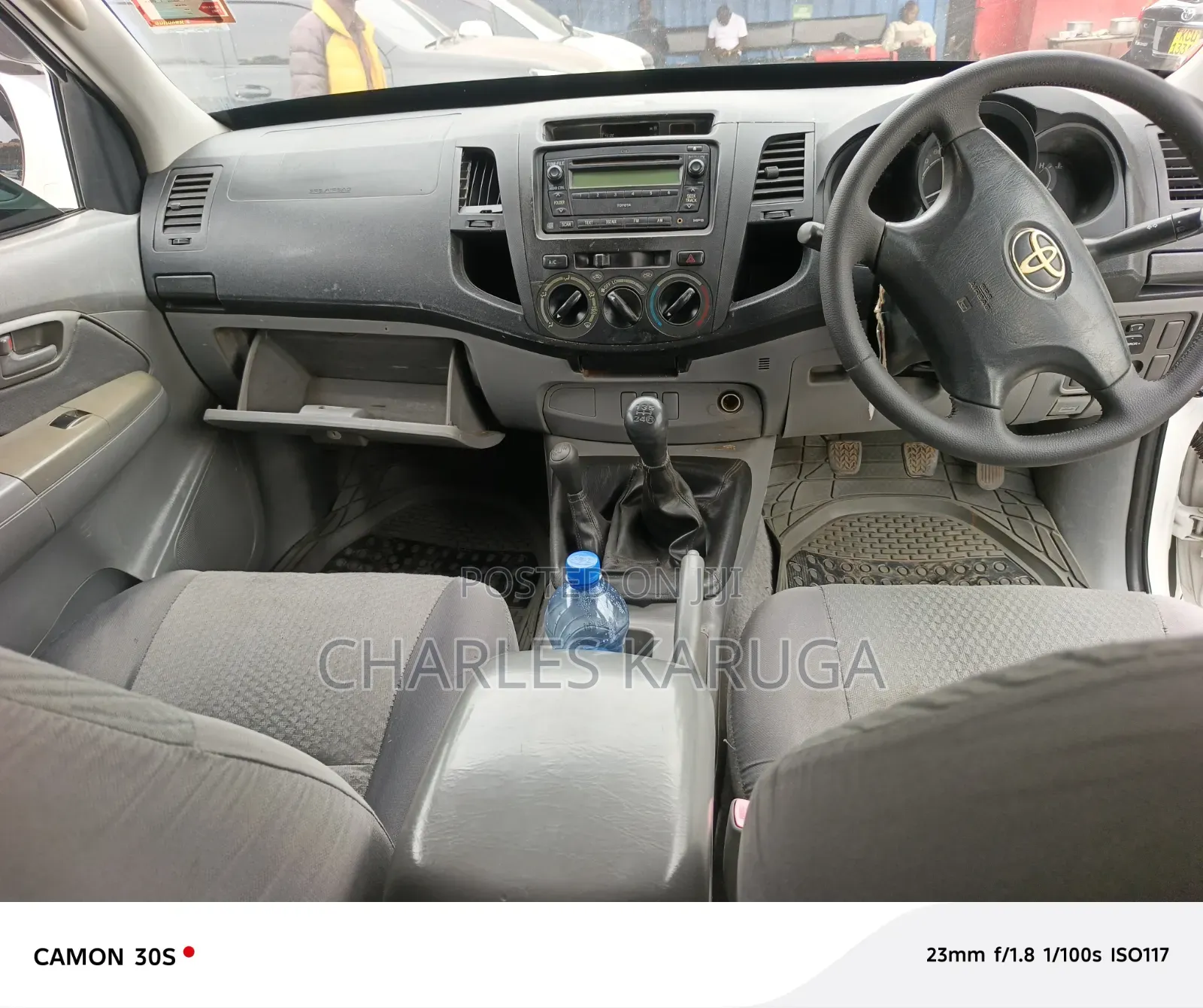 Toyota Hilux 2012 White