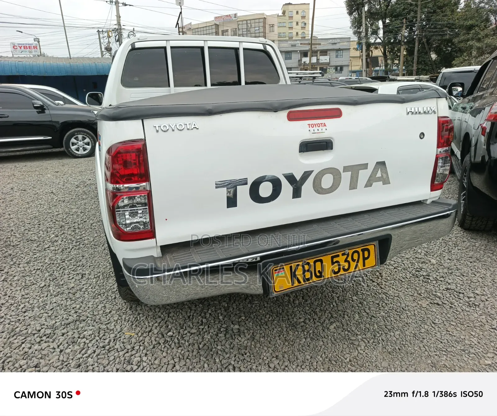 Toyota Hilux 2012 White