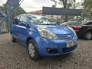 Nissan Note 2011 Blue