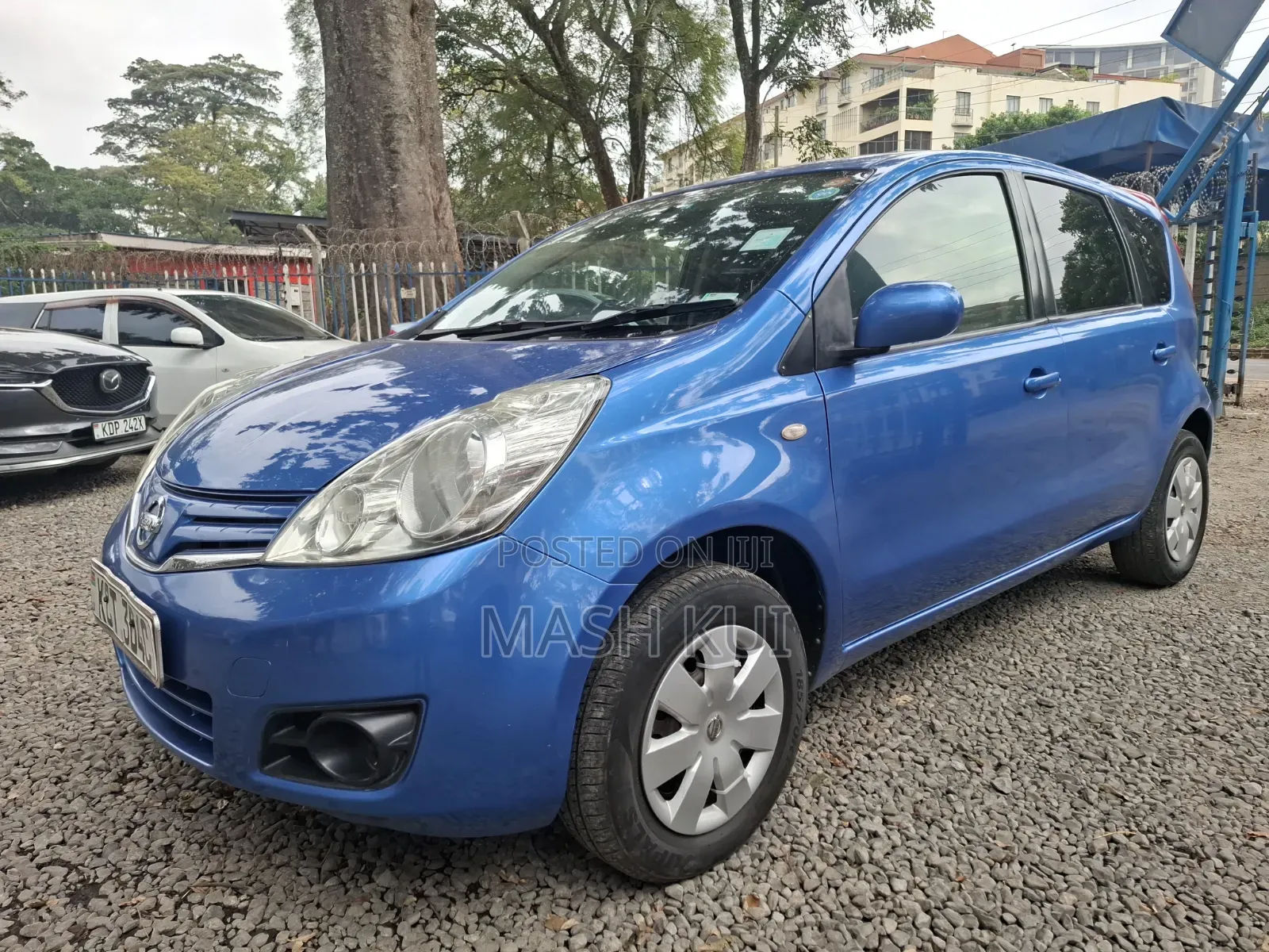 Nissan Note 2011 Blue