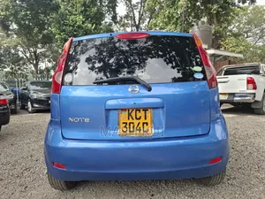 Nissan Note 2011 Blue