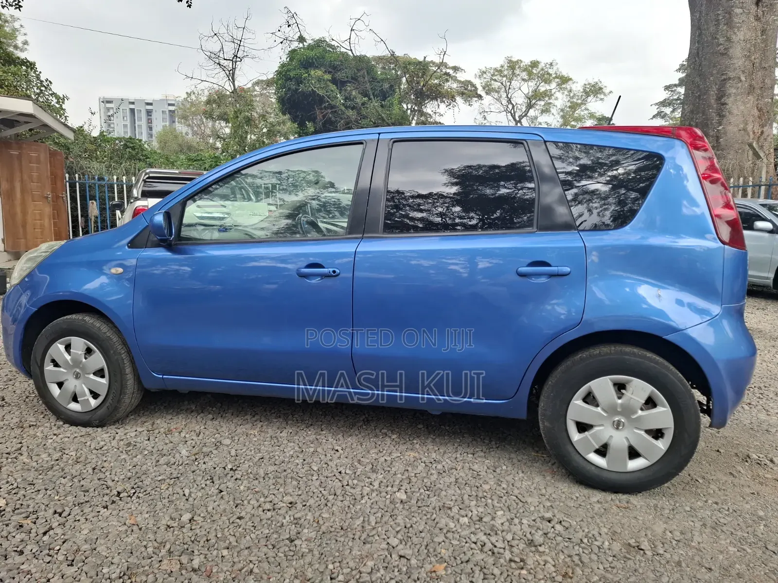 Nissan Note 2011 Blue