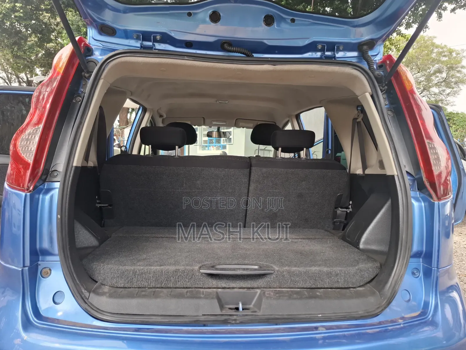 Nissan Note 2011 Blue