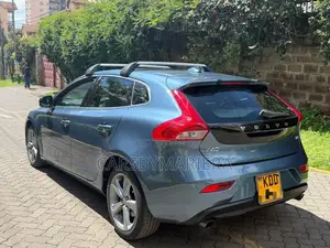 Volvo V40 2014 Blue