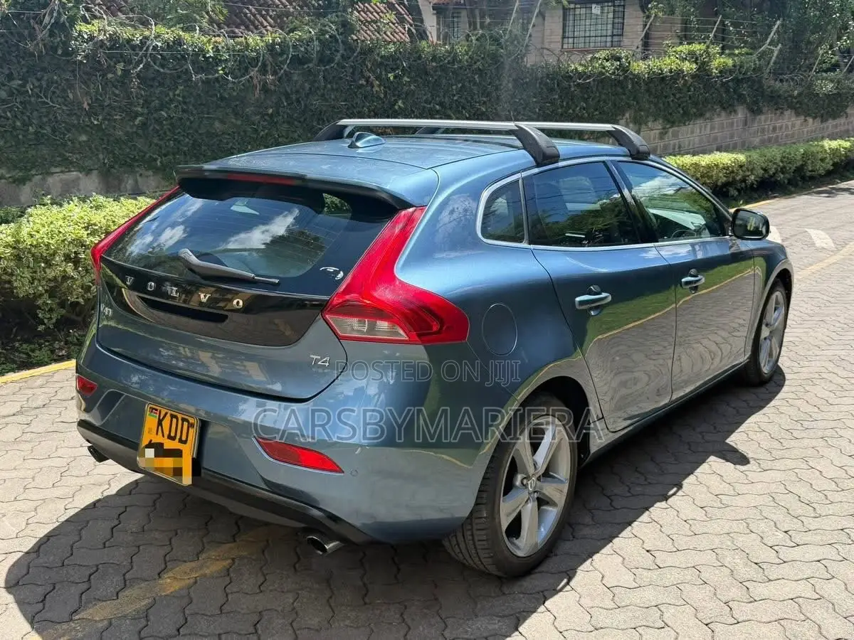Volvo V40 2014 Blue