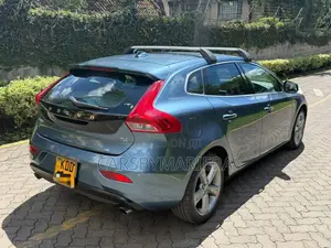 Volvo V40 2014 Blue