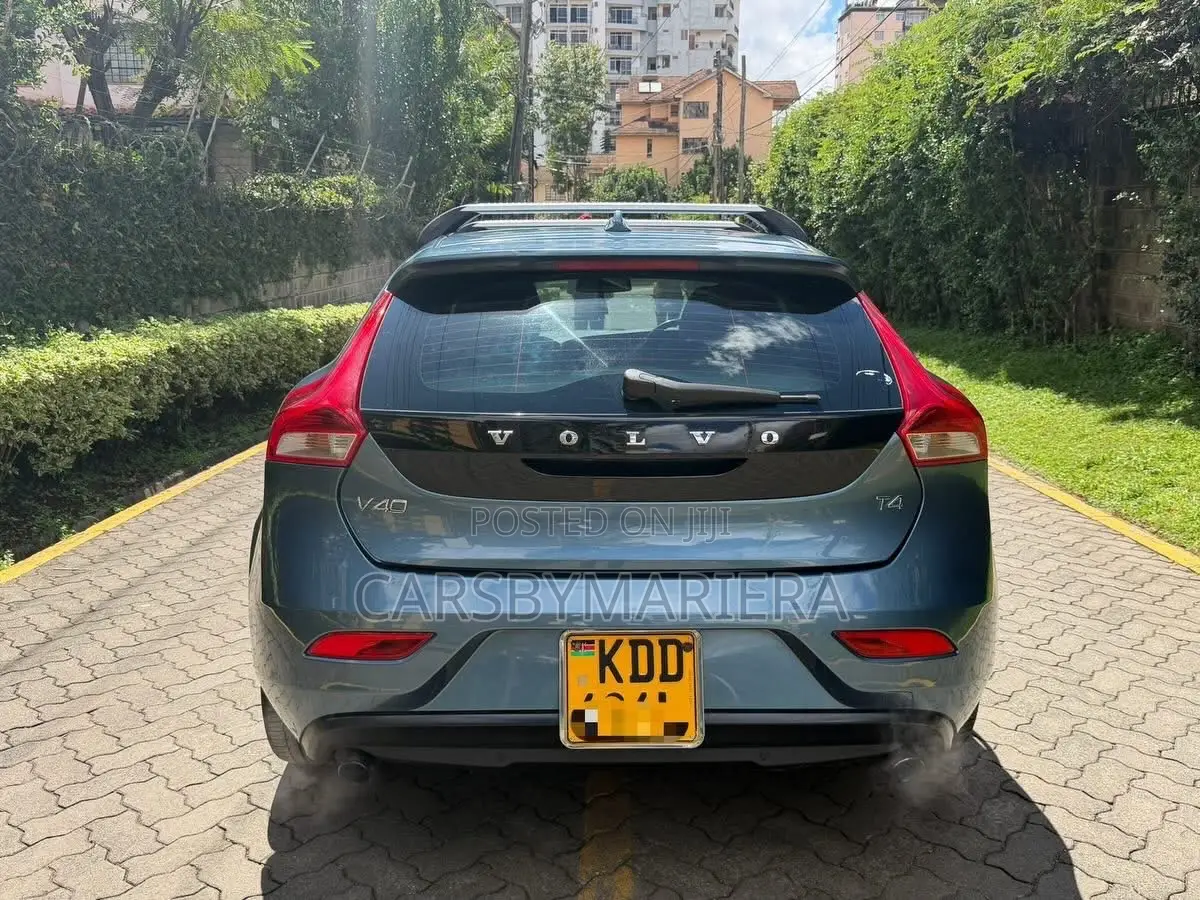 Volvo V40 2014 Blue
