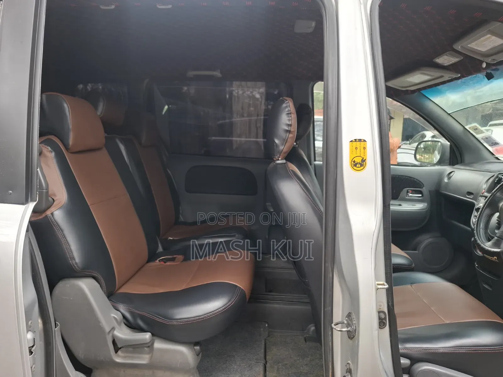 Toyota Sienta 2012 Silver