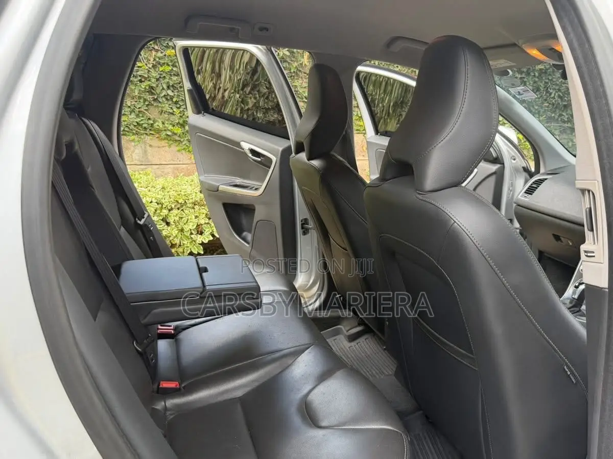 Volvo XC60 T5 AWD 2016 Silver