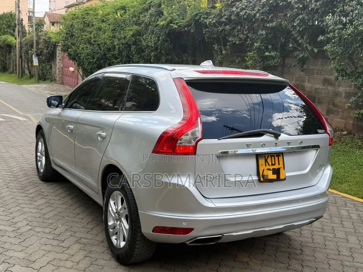 Volvo XC60 T5 AWD 2016 Silver