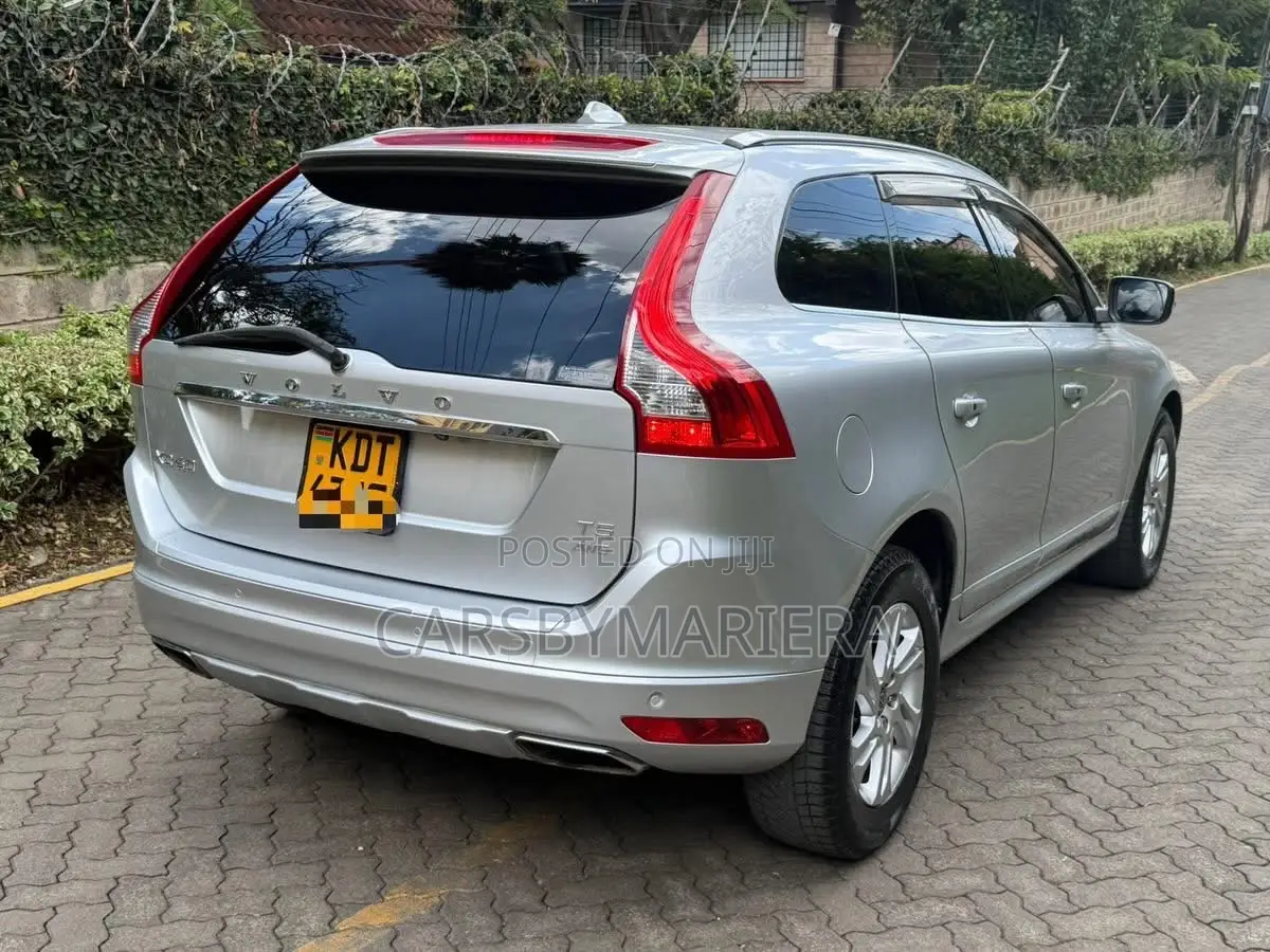 Volvo XC60 T5 AWD 2016 Silver