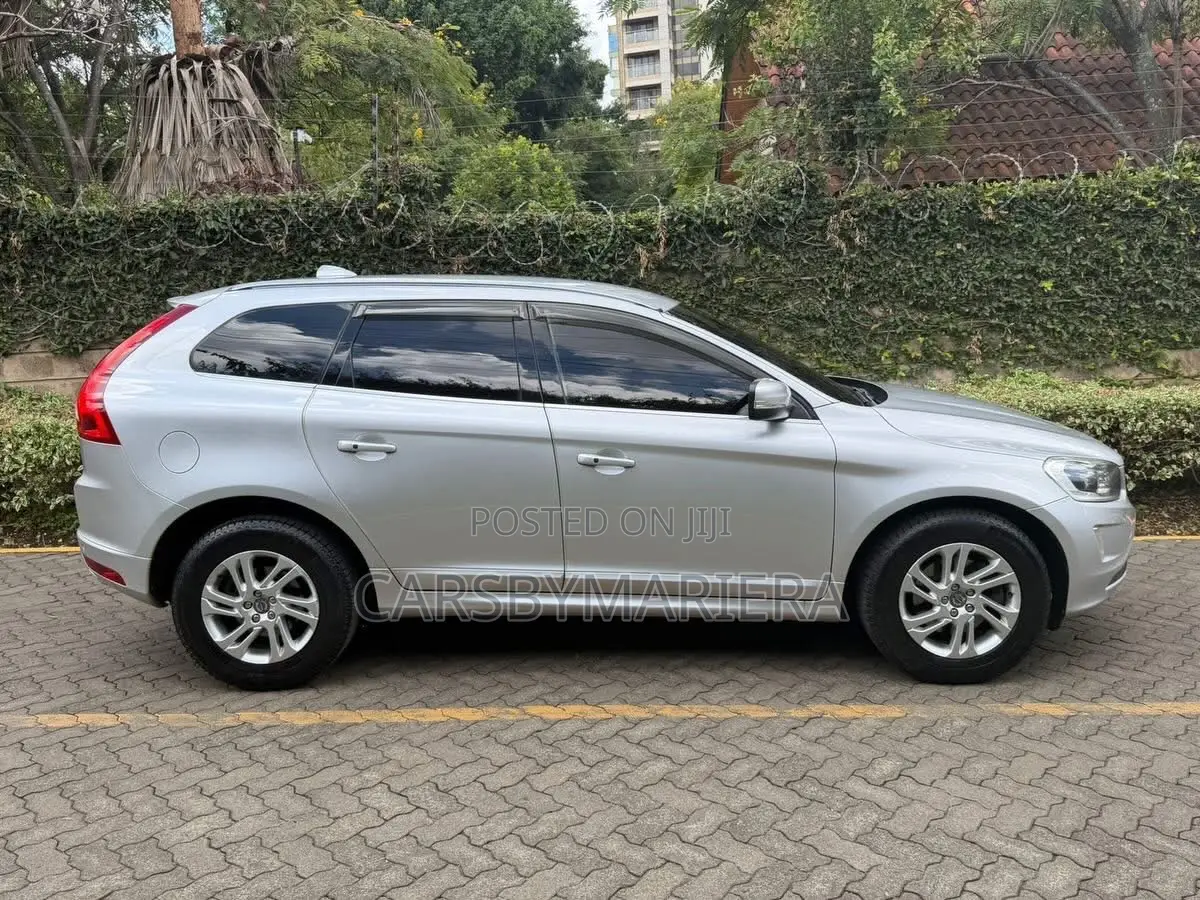 Volvo XC60 T5 AWD 2016 Silver