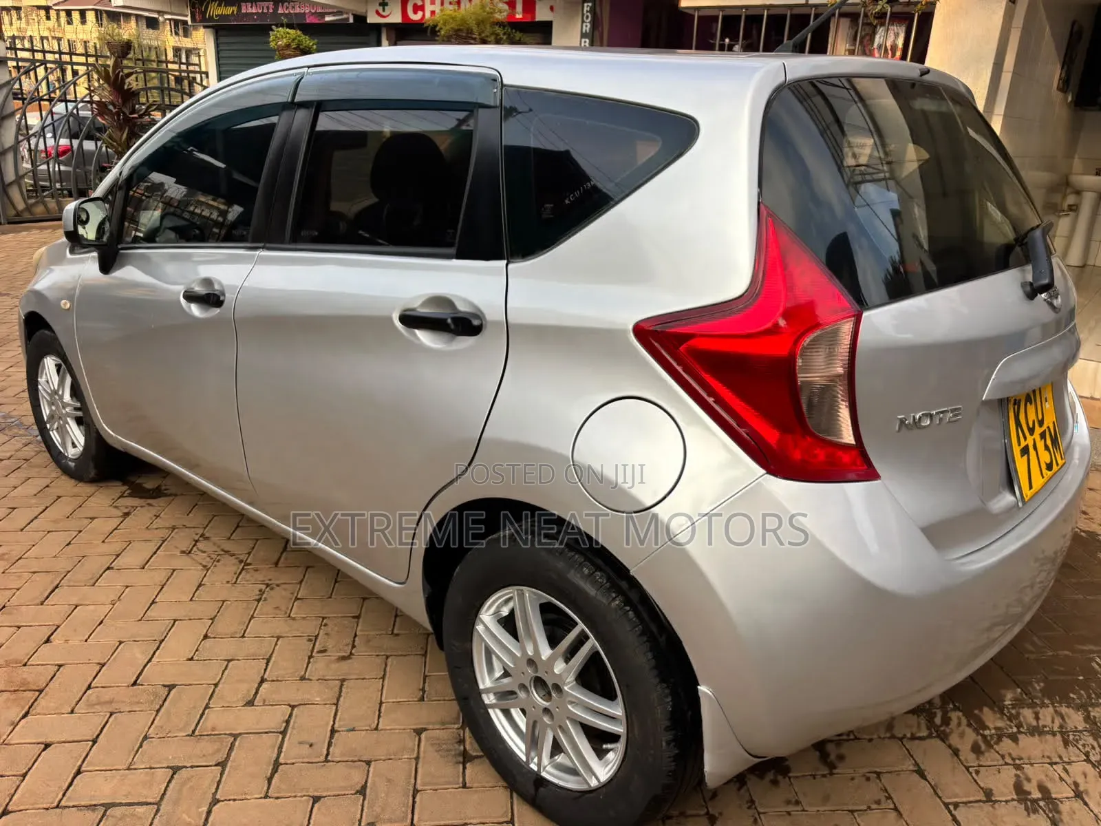 Nissan Note 2012 Silver