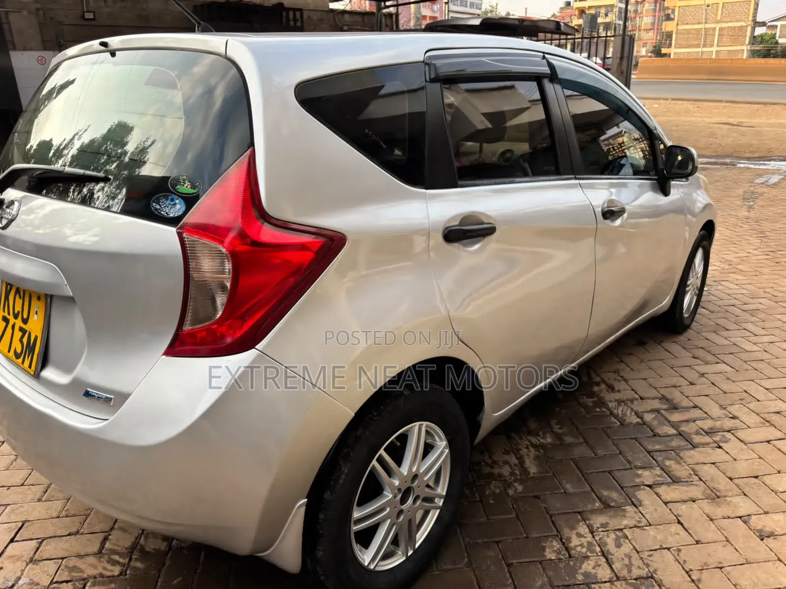 Nissan Note 2012 Silver
