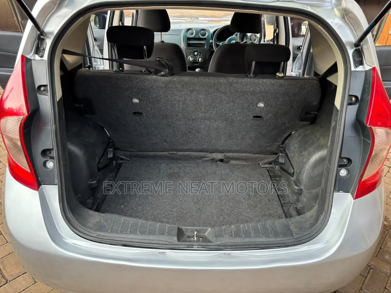 Nissan Note 2012 Silver