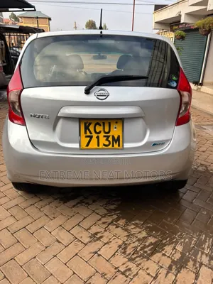 Nissan Note 2012 Silver