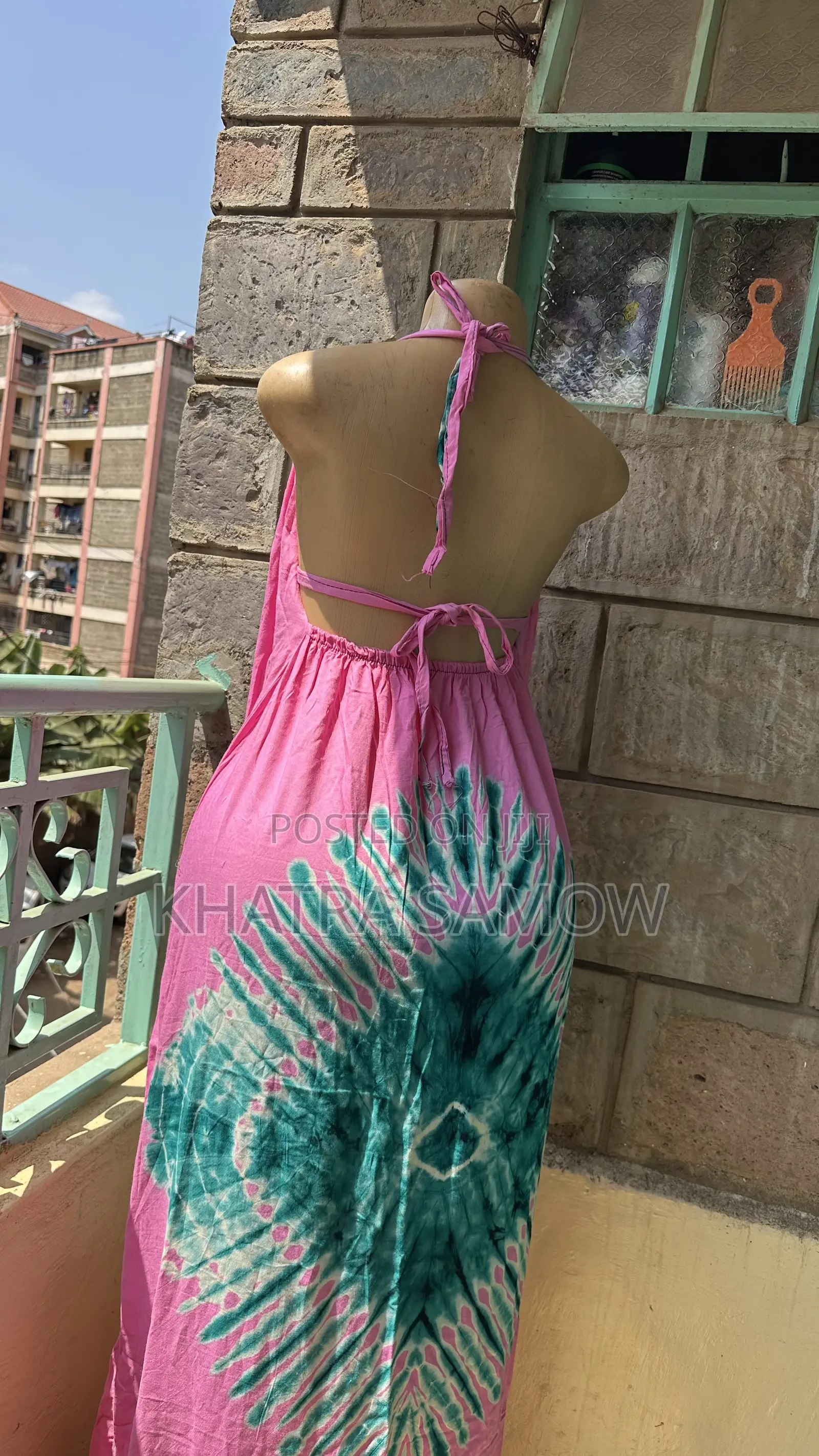 Backless Deras