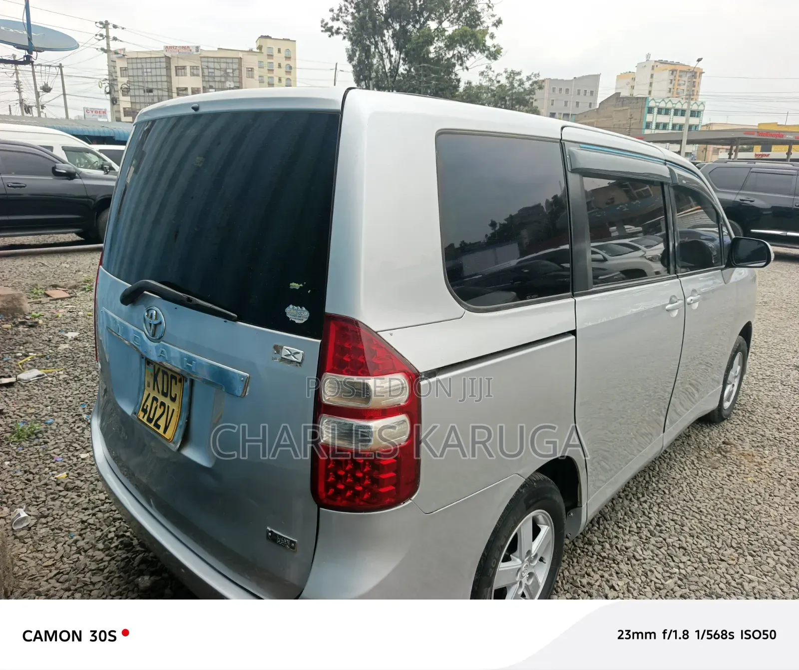 Toyota Noah 2014 Silver