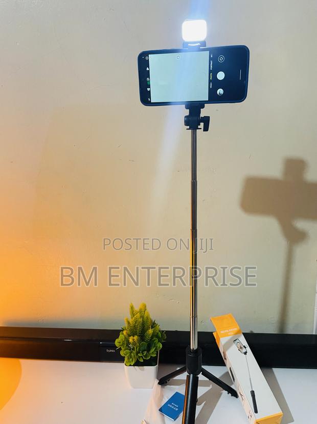 Selfie Stick - thumbnail 2