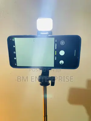 Best Quality Selfie Stick With Led Light
