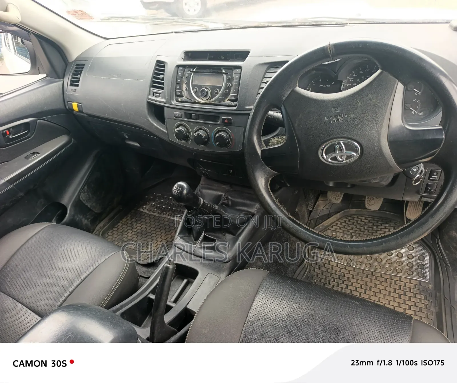 Toyota Hilux 2014 White