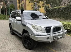 Toyota Land Cruiser Prado 2010 Silver