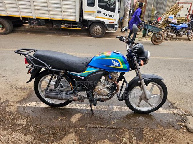 Honda CB 2023 Blue - thumbnail 2