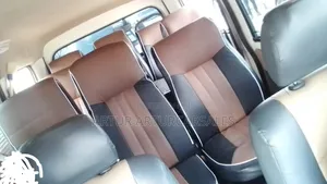 Toyota HiAce 2013 White
